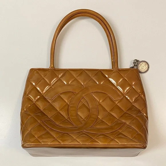 CHANEL Tan Quilted Shoulder Bag - Picture 1 of 11